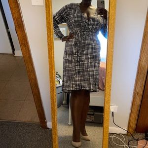 Ava & Viv Black and white midi wrap dress